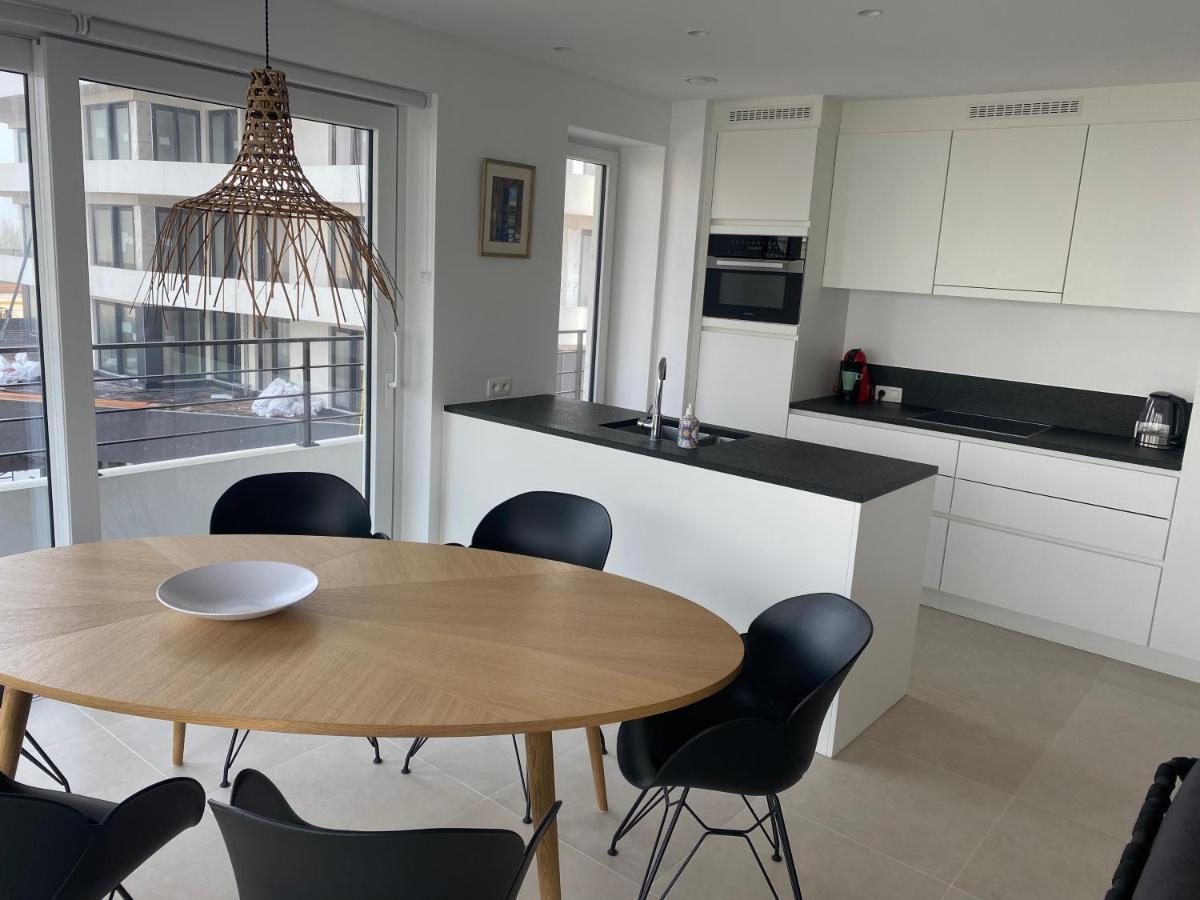 Lichtrijk 2-Slaapkamerappartement Met Zeezicht En Gratis Parking أوستيند المظهر الخارجي الصورة